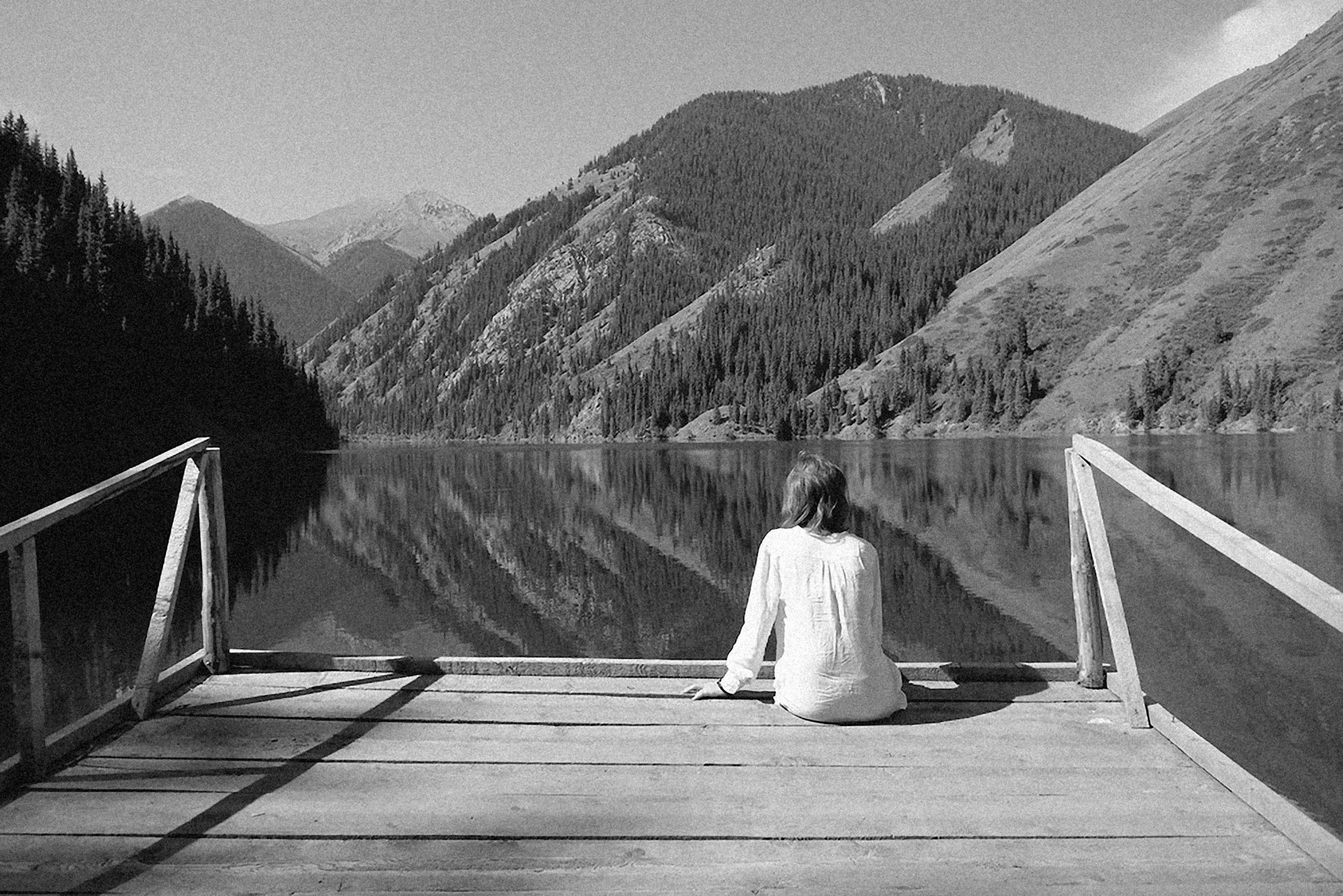 Embracing a Spiritual Minimalist Lifestyle: Your Pathway to Inner Clarity