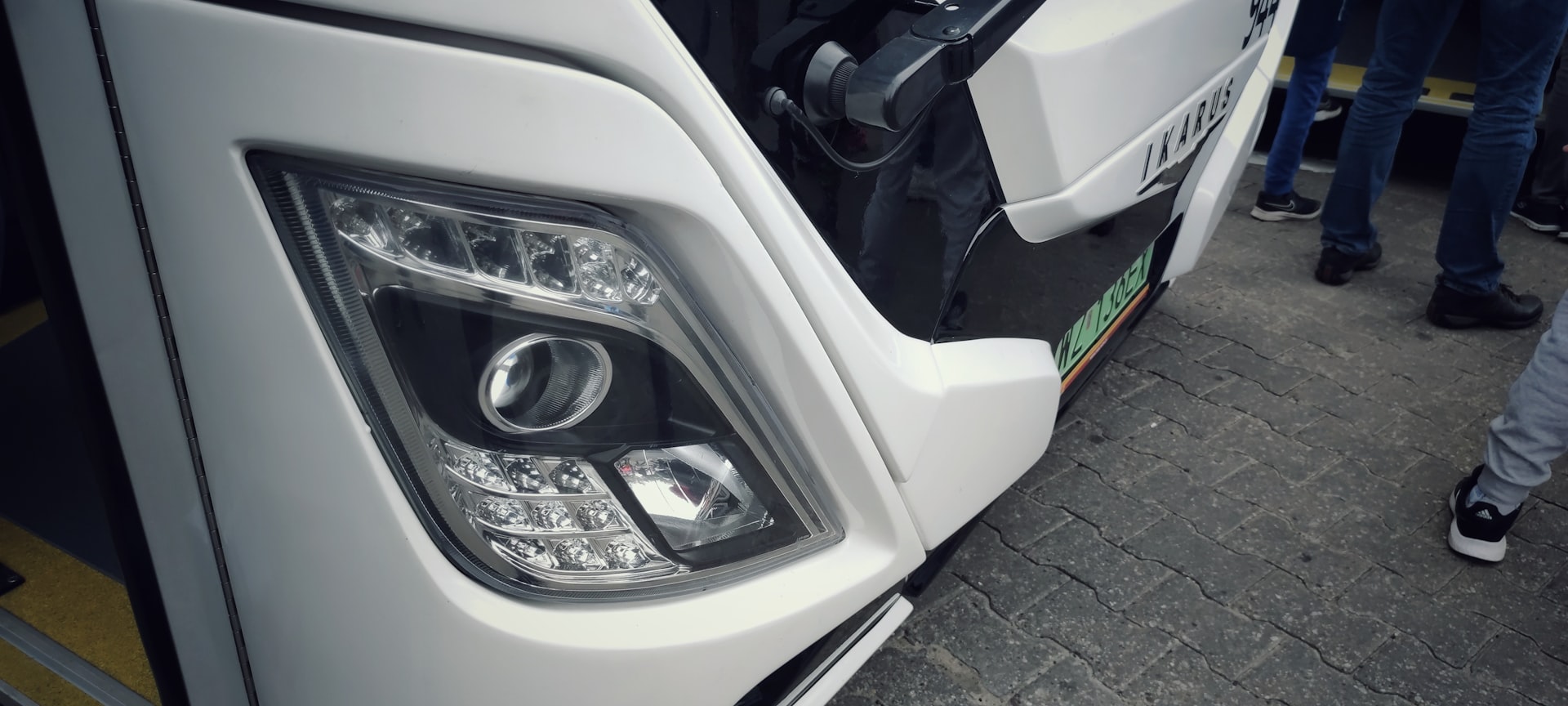 Unlocking Efficiency: Comprehensive Solutions for Electric Vehicle Fleet Management